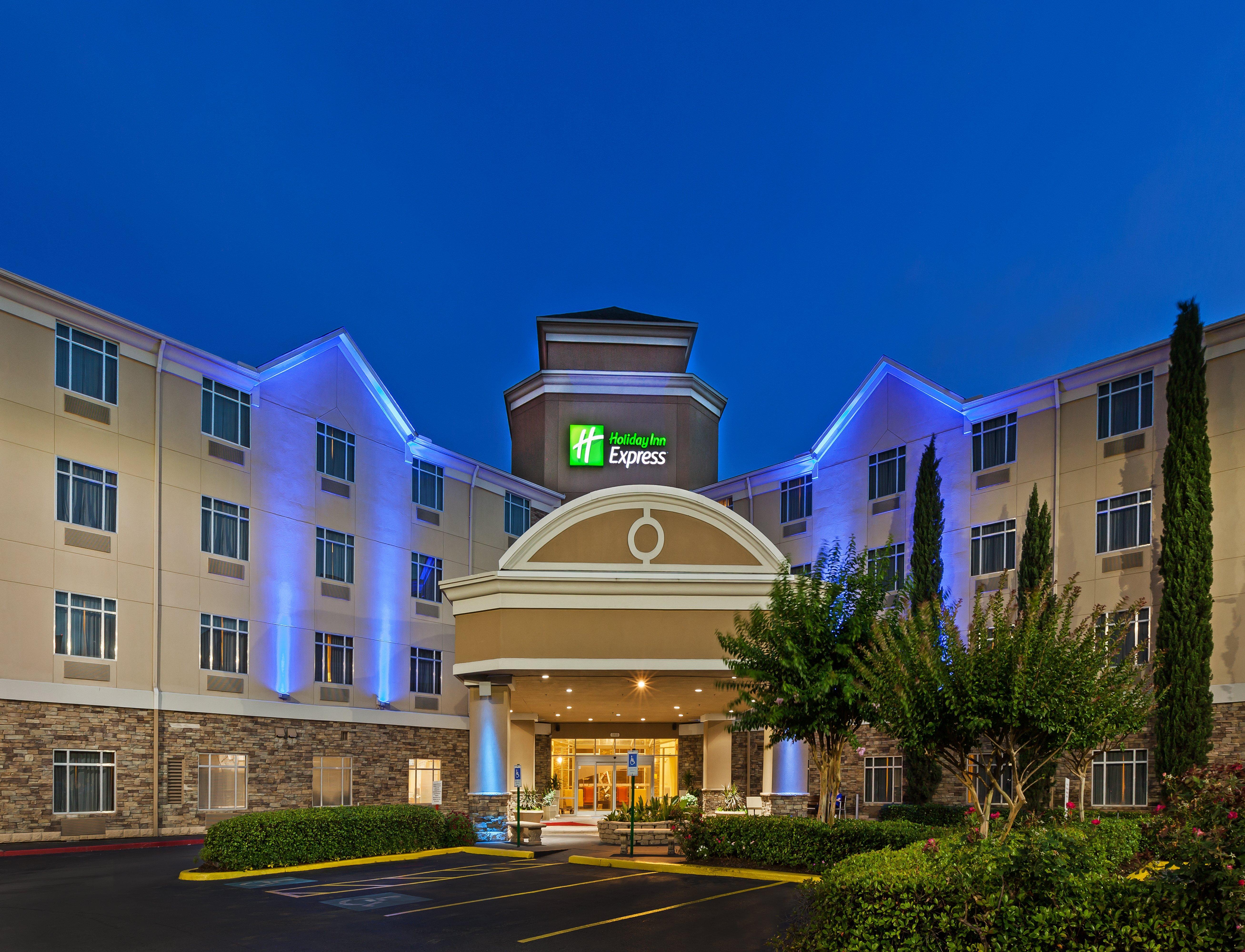 Holiday Inn Express Hotel & Suites Houston-Downtown Convention Center By Ihg Exterior photo